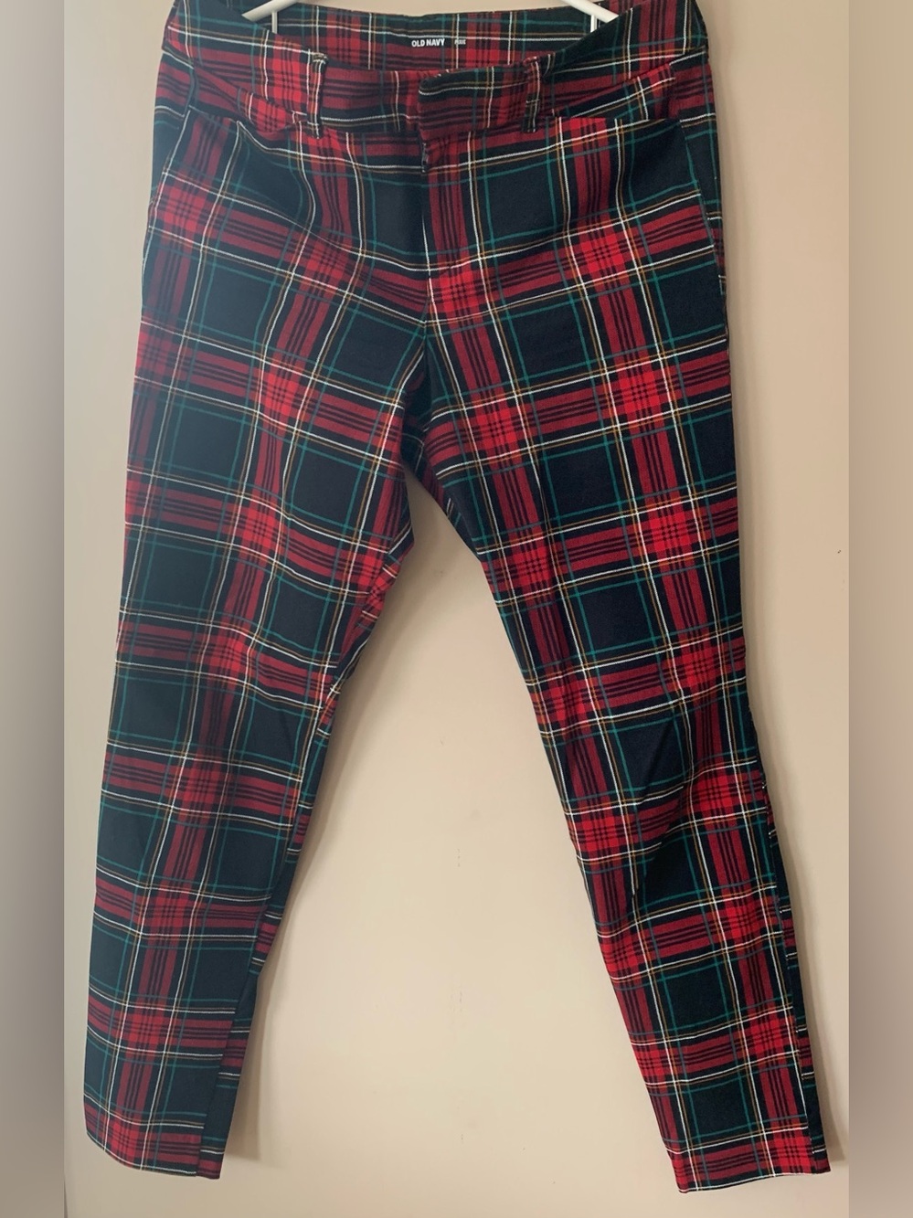 Old Navy Pixie Red & Black Plaid Pants for Women - Size 8